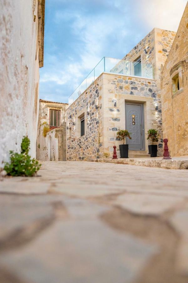 Marilena Natural Stone House, By Hellocrete Pigí Екстериор снимка