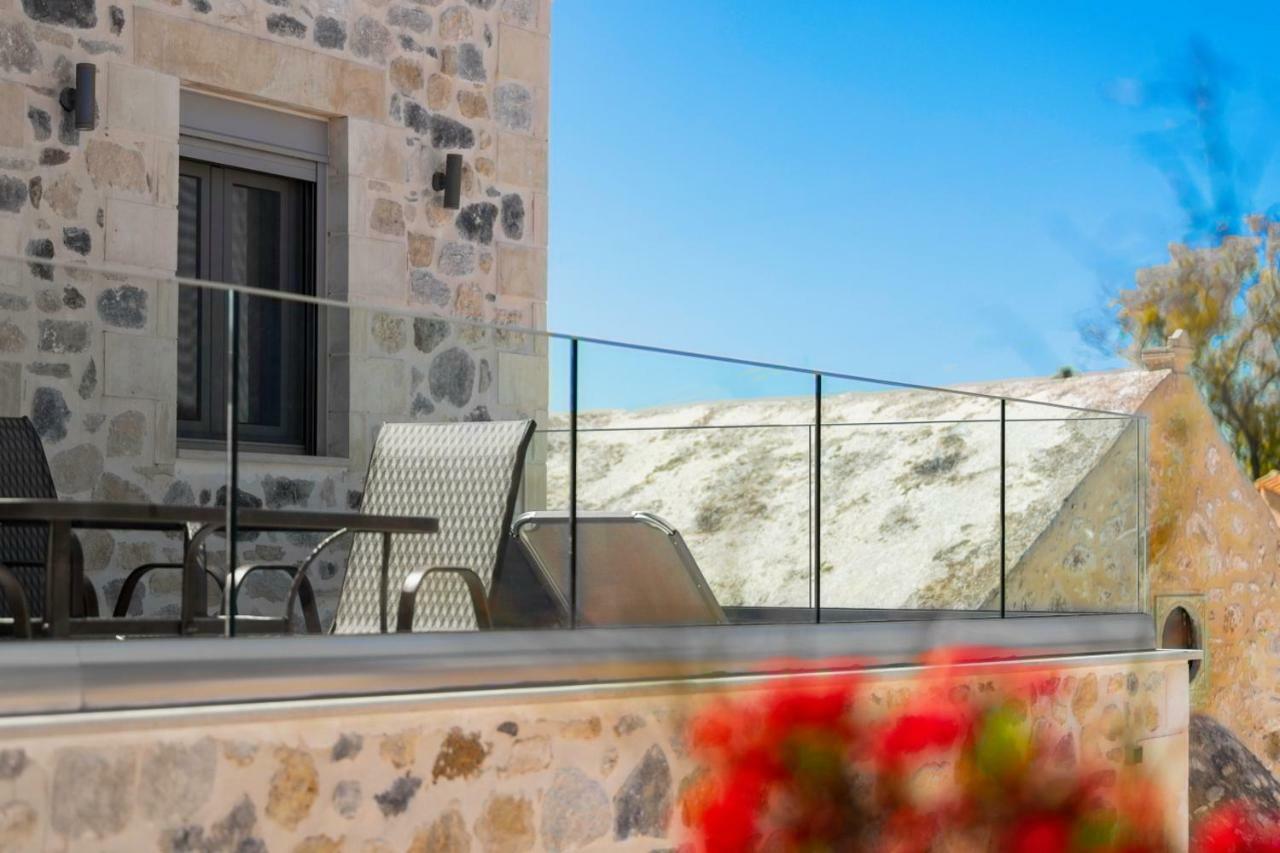 Marilena Natural Stone House, By Hellocrete Pigí Екстериор снимка